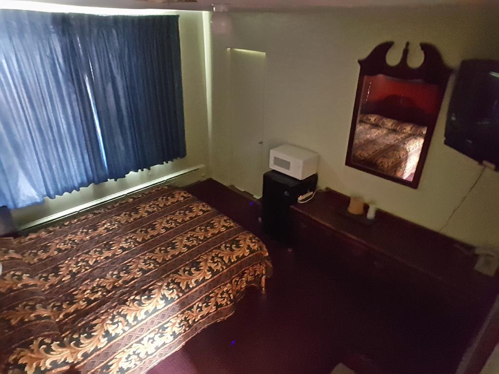 Travelers Motel Elko Zimmer foto